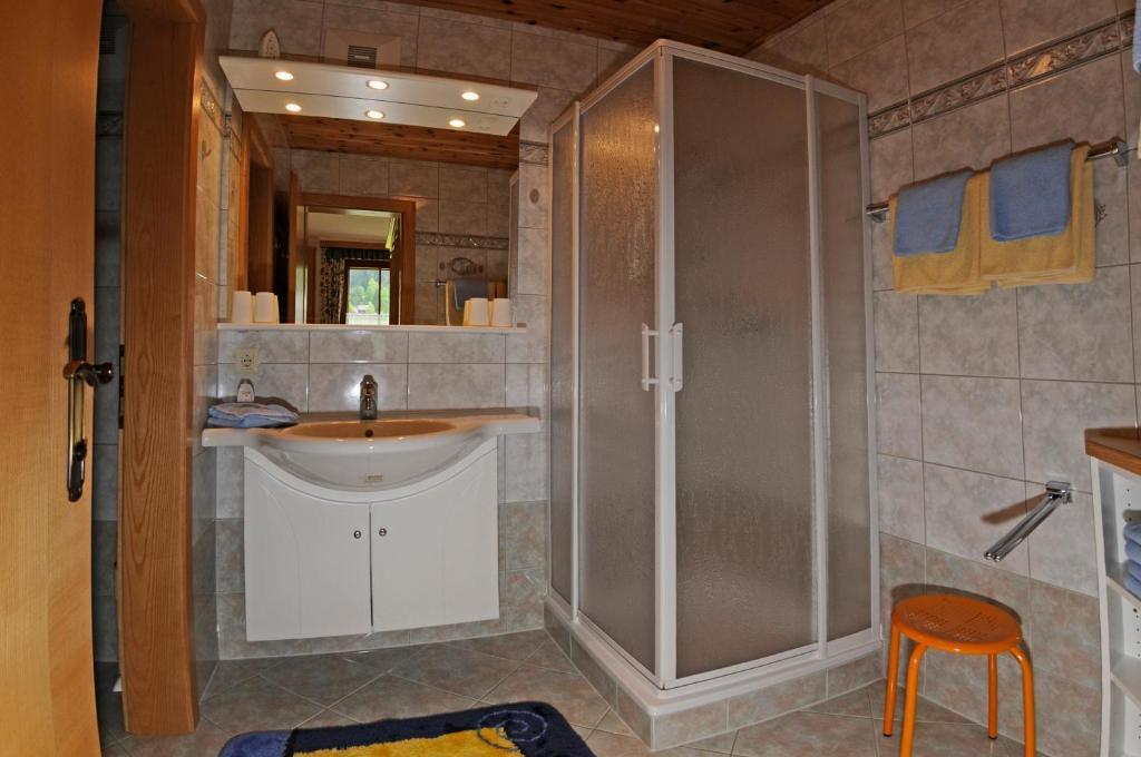 Gasthof Zur Gams Donnersbachwald Chambre photo