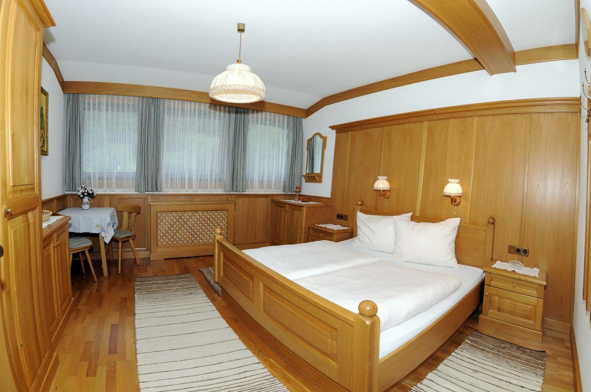 Gasthof Zur Gams Donnersbachwald Extérieur photo