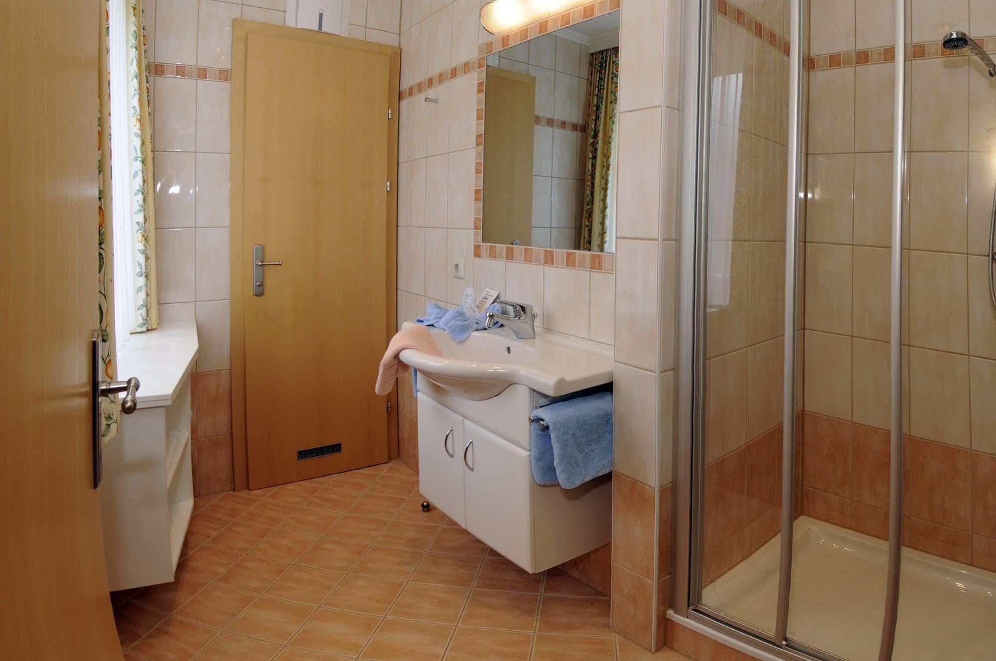 Gasthof Zur Gams Donnersbachwald Extérieur photo